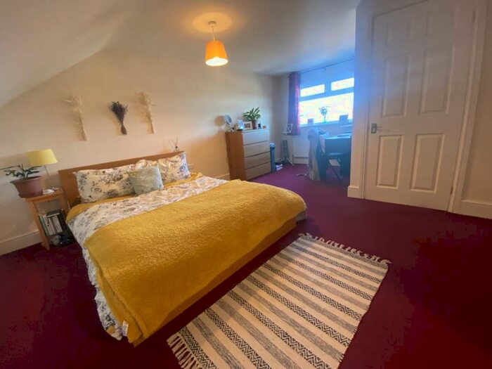 5 Bedroom House To Rent In Maindy Road, Cathays, Cardiff, CF24