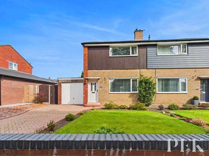 2 Bedroom Semi-Detached House For Sale In Levens Drive, Carlisle, CA2