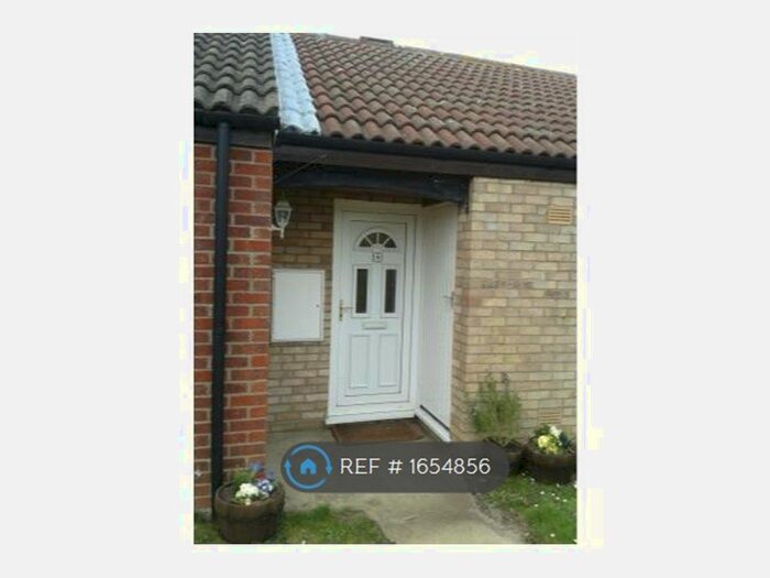 2 Bedroom Bungalow To Rent In Crofts Close, Burnham Market, King's Lynn, PE31