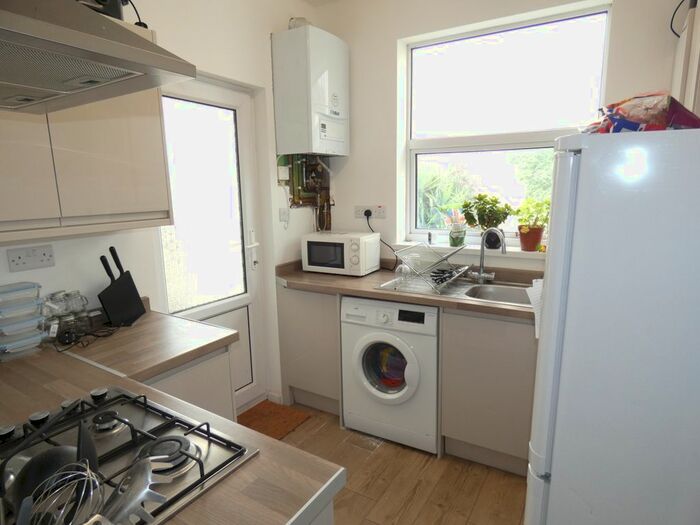 3 Bedroom Terraced House To Rent In Twyford Avenue, Portsmouth, PO2