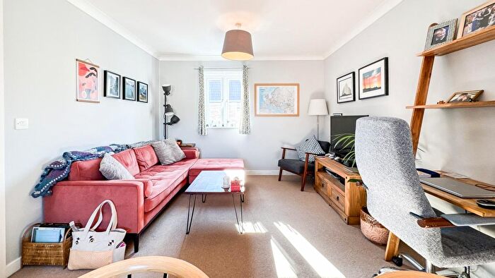 2 Bedroom Flat For Sale In Dickinsons Fields, Bedminster, BS3