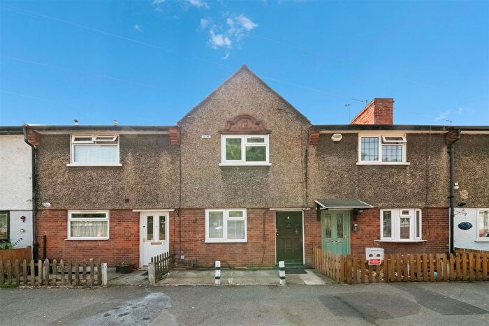 2 Bedroom Terraced House For Sale In Hemmen Lane, Hayes, UB3