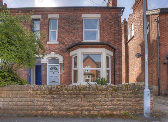 3 Bedroom Flat To Rent In North Road, West Bridgford, Nottingham, Nottinghamshire, NG2