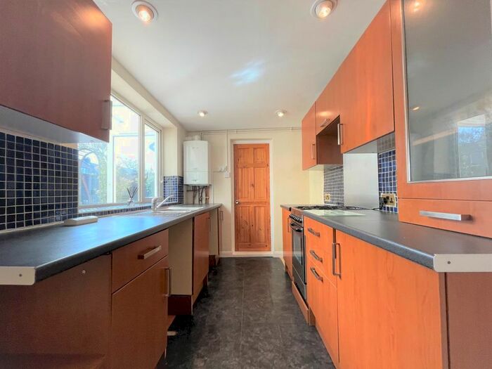 3 Bedroom Semi-Detached House To Rent In Seaview Road, Gillingham, ME7