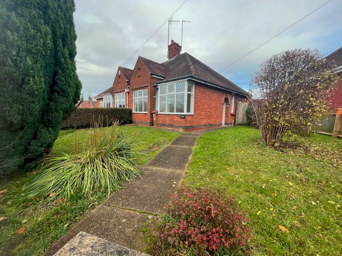 2 Bedroom Bungalow To Rent In Kingsley Road, Northampton, NN2