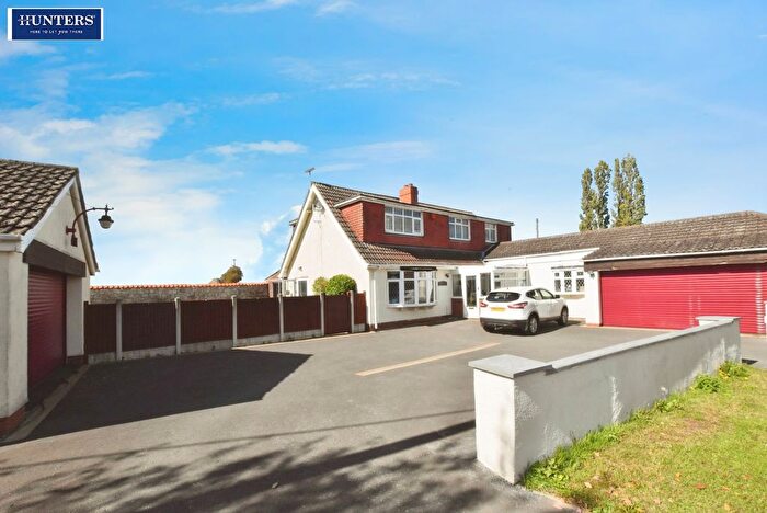 4 Bedroom Detached House For Sale In Low Road, Grayingham, DN21
