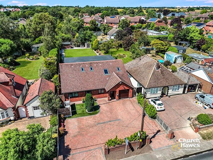 5 Bedroom Detached House For Sale In Southminster Road, Burnham-On-Crouch, CM0