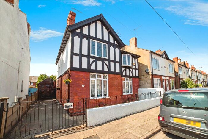 3 Bedroom Detached House For Sale In Russell Street, Sutton-in-Ashfield, Nottinghamshire, NG17