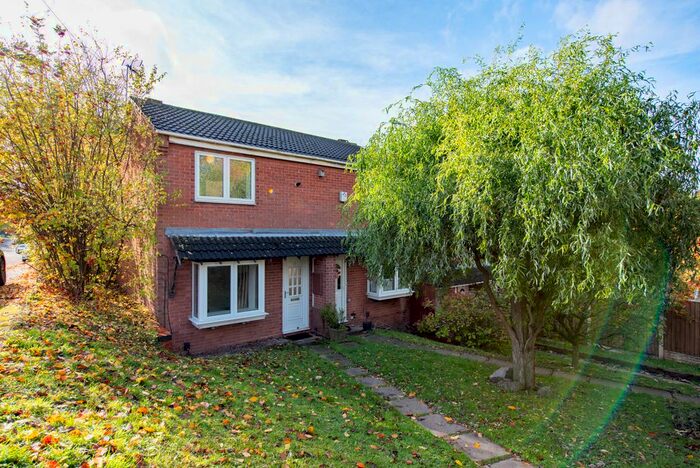 2 Bedroom End Of Terrace House To Rent In Mickleborough Avenue, Nottingham, NG3