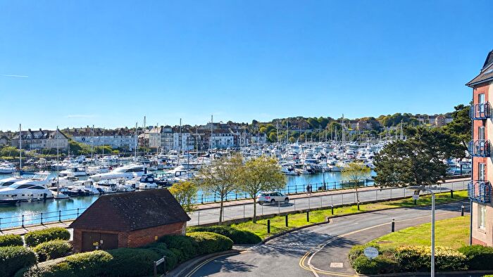 2 Bedroom Flat To Rent In Corscombe Close, Weymouth, DT4
