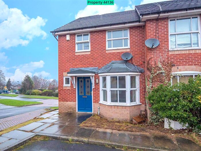 3 Bedroom End Of Terrace House To Rent In Tinkler Stile, Thackley, Bradford, BD10