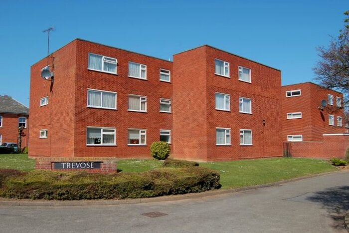 2 Bedroom Flat To Rent In Trevose, Cobbold Road, Felixstowe IP11