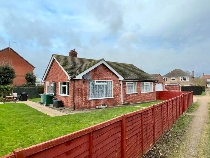 3 Bedroom Bungalow To Rent In Station Road, Morton, Bourne, PE10