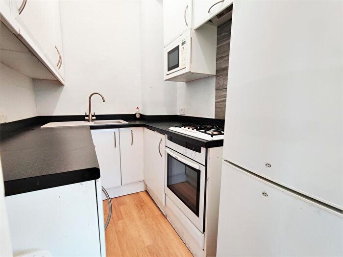 2 Bedroom Flat To Rent In B Parkers Road, Sheffield, S10