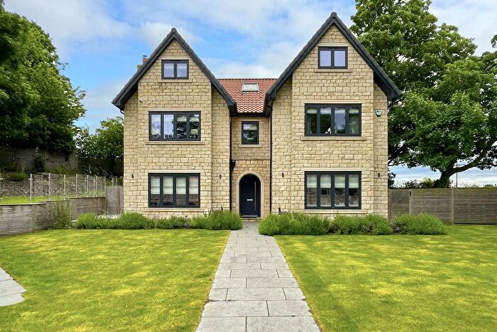 6 Bedroom Detached House For Sale In The Abbes Walk, Burghwallis, DN6