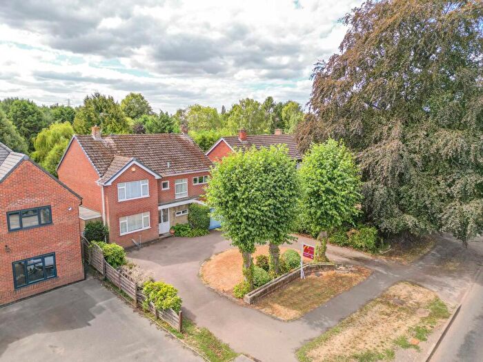 4 Bedroom Detached House For Sale In Lutterworth Road, Nuneaton, CV11