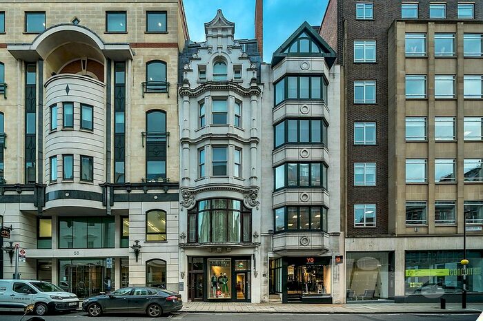 3 Bedroom Flat To Rent In Conduit Street, Mayfair, W1S