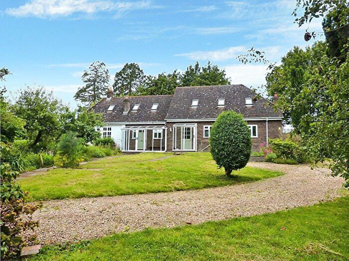 4 Bedroom Detached House For Sale In East Lodge, Bugley, Gillingham, SP8