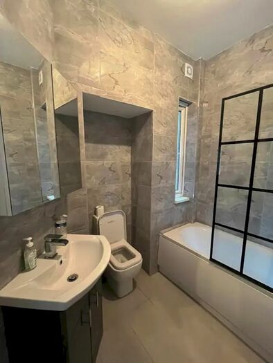 1 Bedroom Flat To Rent In Hayter Rd, Brixton Hill, SW2