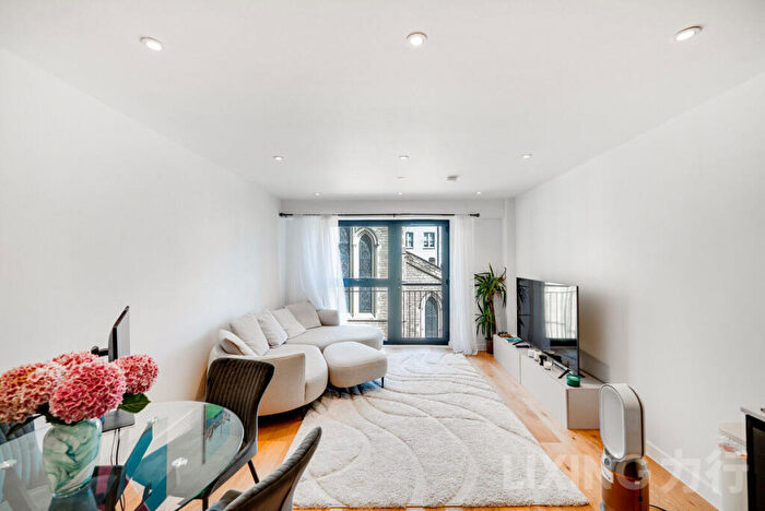 1 Bedroom Apartment For Sale In Dock Street, Aldgate, E1