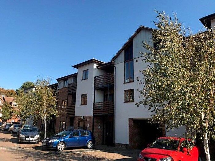 2 Bedroom Flat To Rent In Marsden House, John North Close, HP11