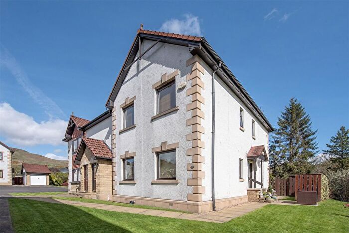 2 Bedroom Flat For Sale In Drum Court, Dollar, FK14