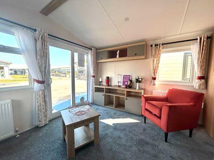 2 Bedroom Park Home For Sale In Sand Le Mere Holiday Park – Yorkshire, HU12