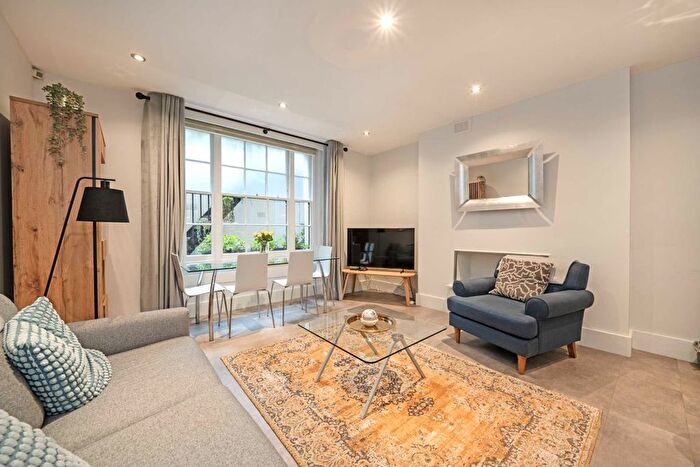 2 Bedroom Flat To Rent In Queens Gardens, Notting Hill, W2