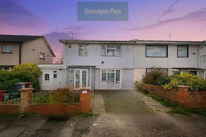 3 Bedroom Property To Rent In Winchester Road, Feltham, TW13