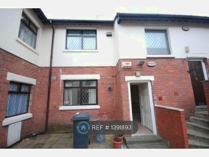 1 Bedroom Flat To Rent In Wellmead Close, Manchester, M8
