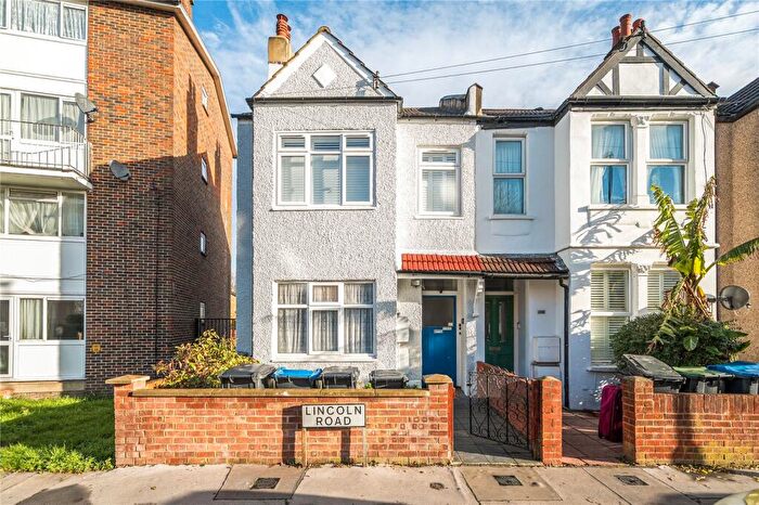 1 Bedroom Apartment For Sale In Lincoln Road, London, SE25