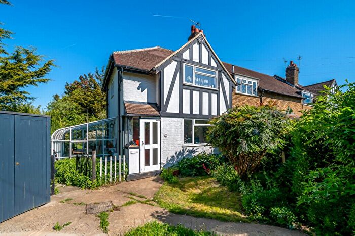 3 Bedroom House For Sale In The Vista, Eltham, SE9