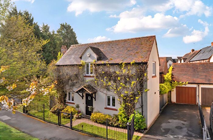 4 Bedroom Detached House For Sale In Watery Lane, Church Crookham, Fleet, Hampshire, GU52