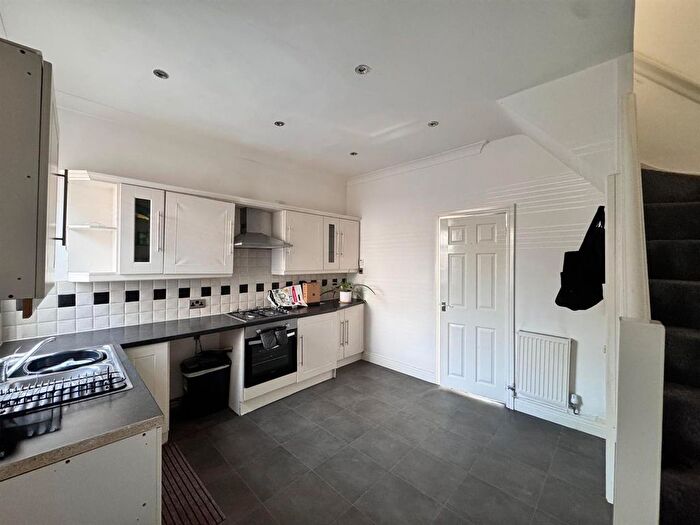 2 Bedroom Terraced House To Rent In Mansfield Road, Rochdale, OL11