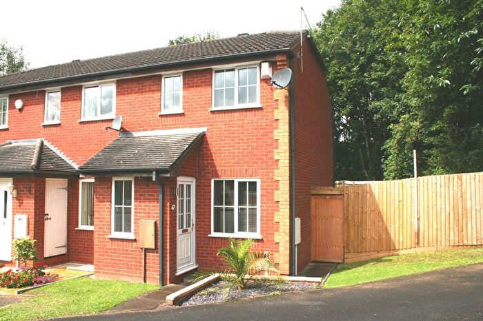 2 Bedroom Semi-Detached House To Rent In Abbey Close, Bromsgrove, B60