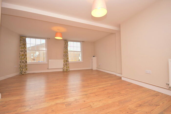 2 Bedroom Apartment To Rent In High Street, Thrapston, Kettering, NN14
