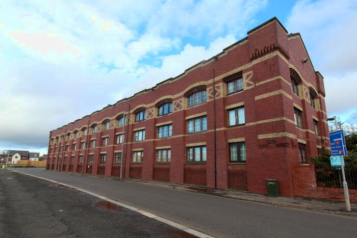 2 Bedroom Flat To Rent In C Inchinnan Court, Paisley, PA3