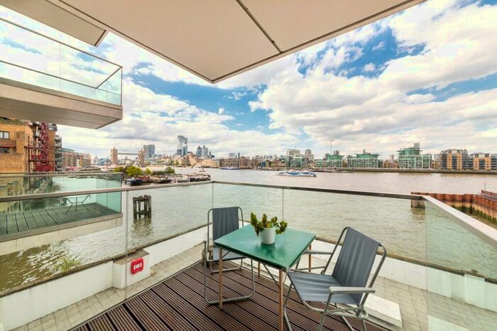 2 Bedroom Flat To Rent In Luna House, Bermondsey Wall West, SE16