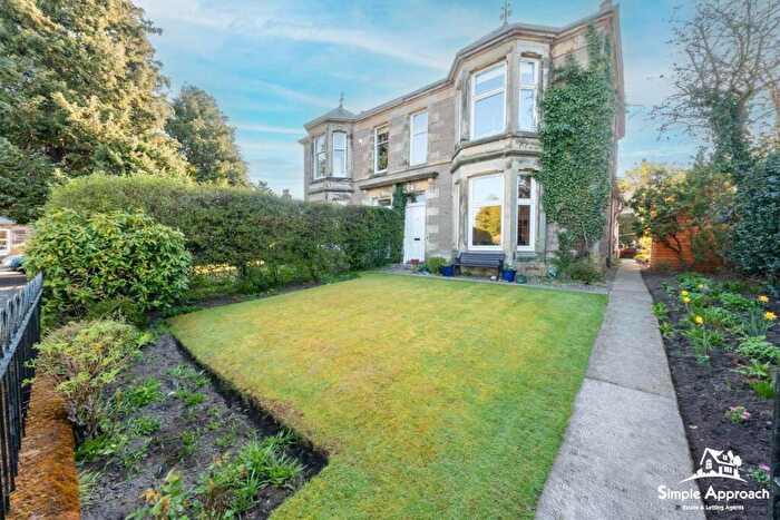 4 Bedroom House To Rent In Muirhall Bank, Perth, PH2