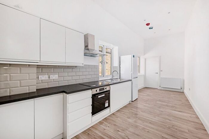 1 Bedroom Flat To Rent In Boston Road, Hanwell, W7