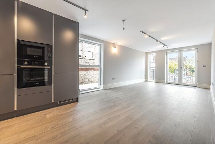 1 Bedroom Flat To Rent In Plassy Road, London, SE6