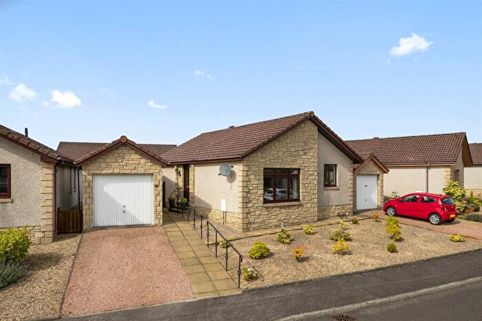 2 Bedroom Detached Bungalow For Sale In Queen Margaret Fauld, Dunfermline, KY12