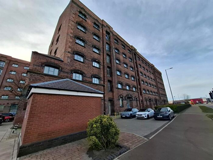 2 Bedroom Apartment To Rent In East Float Quay Wallasey, CH41