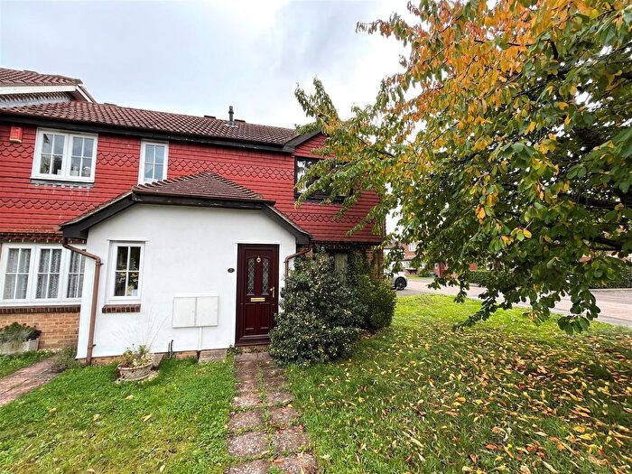 1 Bedroom Terraced House For Sale In The Ridings, Paddock Wood, TN12