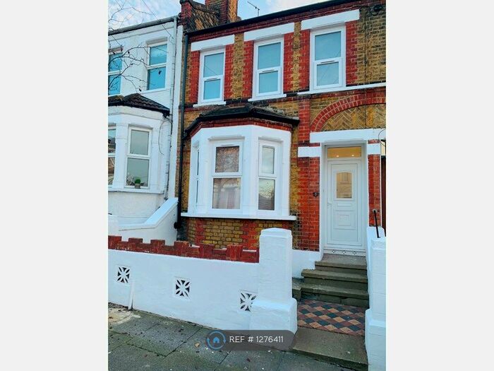 3 Bedroom Terraced House To Rent In Leghorn Road, London SE18