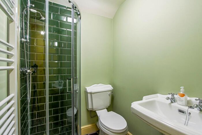 3 Bedroom End Of Terrace House For Sale In Manor Road, Yeovil, BA20