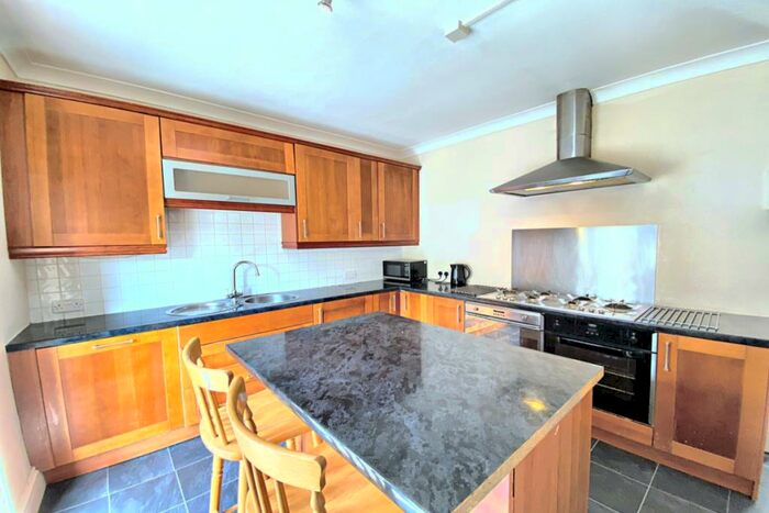 Flat To Rent In May Terrace, Plymouth, PL4
