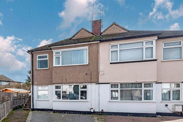 2 Bedroom Maisonette To Rent In Rosebery Close, Morden, SM4