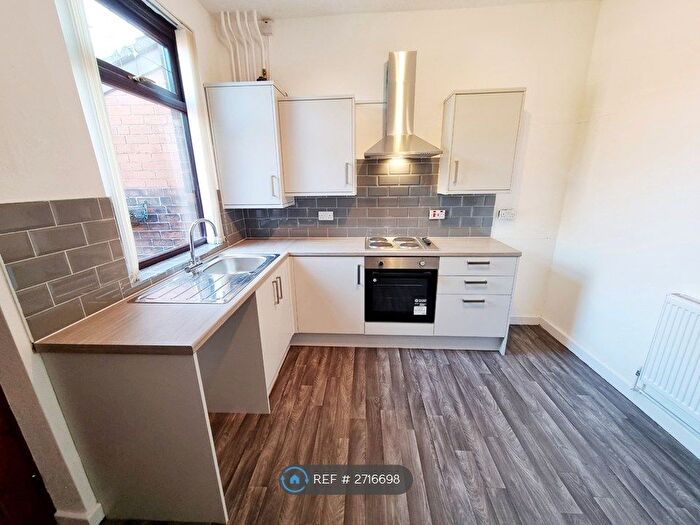 2 Bedroom Terraced House To Rent In Castleford Street, Chadderton, Oldham, OL1