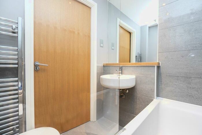 2 Bedroom Apartment For Sale In Station Road, Epping, CM16